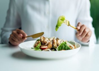 5 Mitos Tentang Makan Sehat yang Harus Kamu Tinggalkan