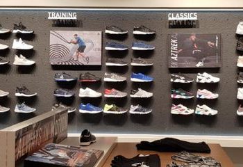 Koleksi Sneakers: Gaya atau Investasi?