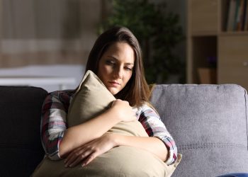 Perbedaan PMS dan PMDD: Bagaimana Cara Mengatasinya?
