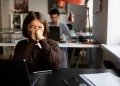DUNIA KERJA ITU KEJAM? BEGINI CARA BIAR LO GAK DIMANFAATIN DI KANTOR!