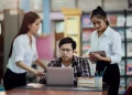 5 Gadget yang Wajib Dimiliki Anak Muda di Era Digital!