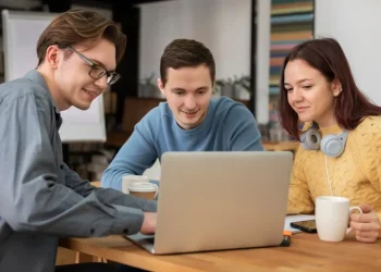 Tren Microlearning di Kalangan Anak Muda: Belajar Cepat, Efektif, dan Anti Ribet!