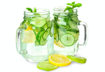 Minuman Detox: Apakah Benar Bisa Membersihkan Racun dalam Tubuh?