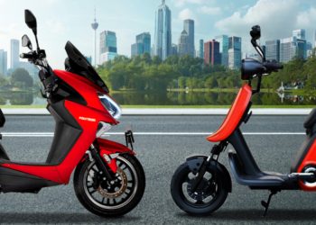 SEPEDA LISTRIK VS MOTOR LISTRIK: MANA YANG LEBIH RAMAH LINGKUNGAN?