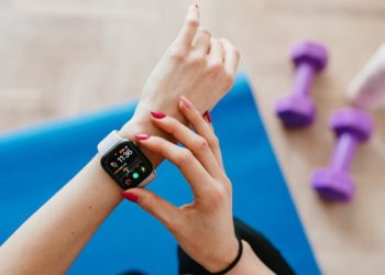 Wearable Fitness Tracker: Beneran Bantu Hidup Sehat atau Cuma Gaya-Gayaan?