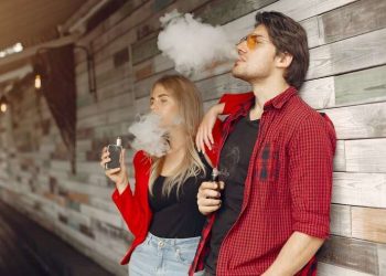 Komunitas Anti-Rokok dan Bahaya Vape di Kalangan Anak Muda: Tren Sehat atau Sekadar Hype?