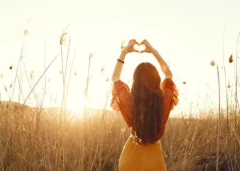 SELF – LOVE JOURNEY: CARA CINTA DIRI TANPA DRAMA & OVERTHINGKING!