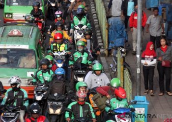 OJEK ONLINE VS PUNYA KENDARAAN PRIBADI, MANA YANG LEBIH HEMAT?