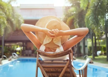 STAYCATION: LIBURAN SIMPEL,GAK RIBET, TAPI TETAP SERU!