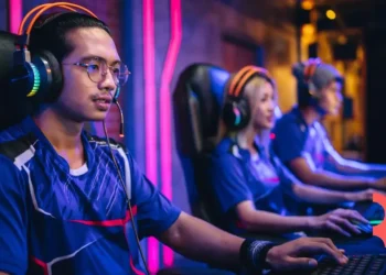 Peran Influencer Gaming dalam Mempengaruhi Komunitas Anak Muda: Pengaruh Besar di Dunia Digital ✨