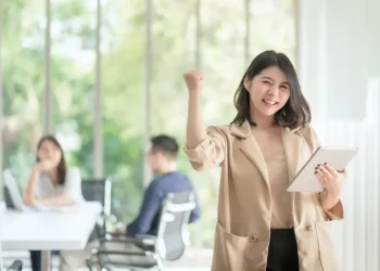 Bukan Cuma Ngobrol, Ini Komunitas yang Bantu Anak Muda Jadi Entrepreneur!