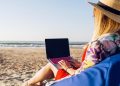 Komunitas Digital Nomad: Traveling Sambil Bekerja, Emang Bisa? ✈️