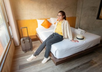 Tren Staycation, Liburan Anti Ribet Ala Anak Muda