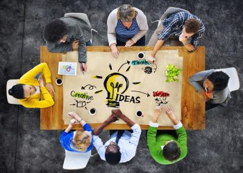 Bagaimana Anak Muda Bisa Memulai Karier di Industri Kreatif? Simpel, Tapi Impactful!