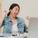PENGEN JADI FREELANCER? INI RISIKO& KEUNTUNGANNYA YANG HARUS LO TAU!
