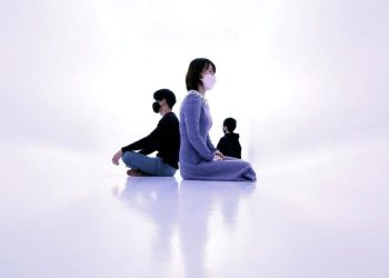 ‍♂️ Komunitas Yoga & Meditasi: Cara Anak Muda Menemukan Ketenangan di Tengah Hiruk-Pikuk Hidup
