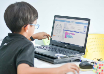 GAME YANG BISA BANTU LO BELAJAR CODING!