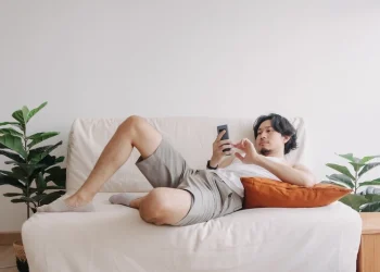 Dampak Gaya Hidup Sedentari terhadap Kesehatan: Mager Bisa Bikin Bahaya!