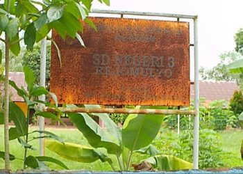 Hari Sabtu SDN 3 Rejomulyo Libur dan Pagar Rubuh, Warga Bertanya-Tanya Ada Apa dengan Sekolah Ini?