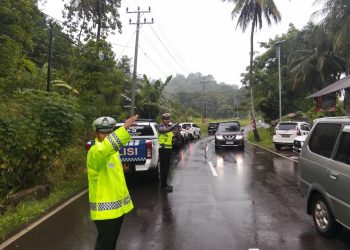 Polisi Siaga Jaga Arus Wisata Mutun