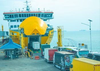 Pelabuhan Merak Siaga Jaga Arus Logistik Hujan Deras