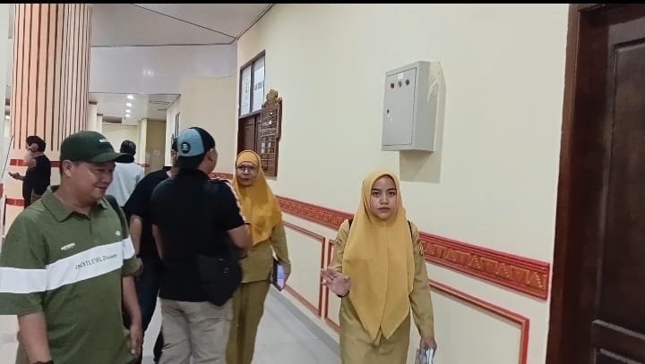 Kelakuan Eka Afriana Kayaknya Bikin Setwan Bandar Lampung Kumpulkan Wartawan