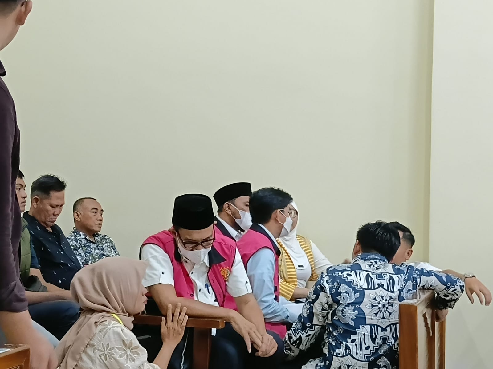 Sidang Putusan PT LEB Full House! Penonton Membludak, Sementara Terdakwa, JPU, dan Advokat Terlihat Santai